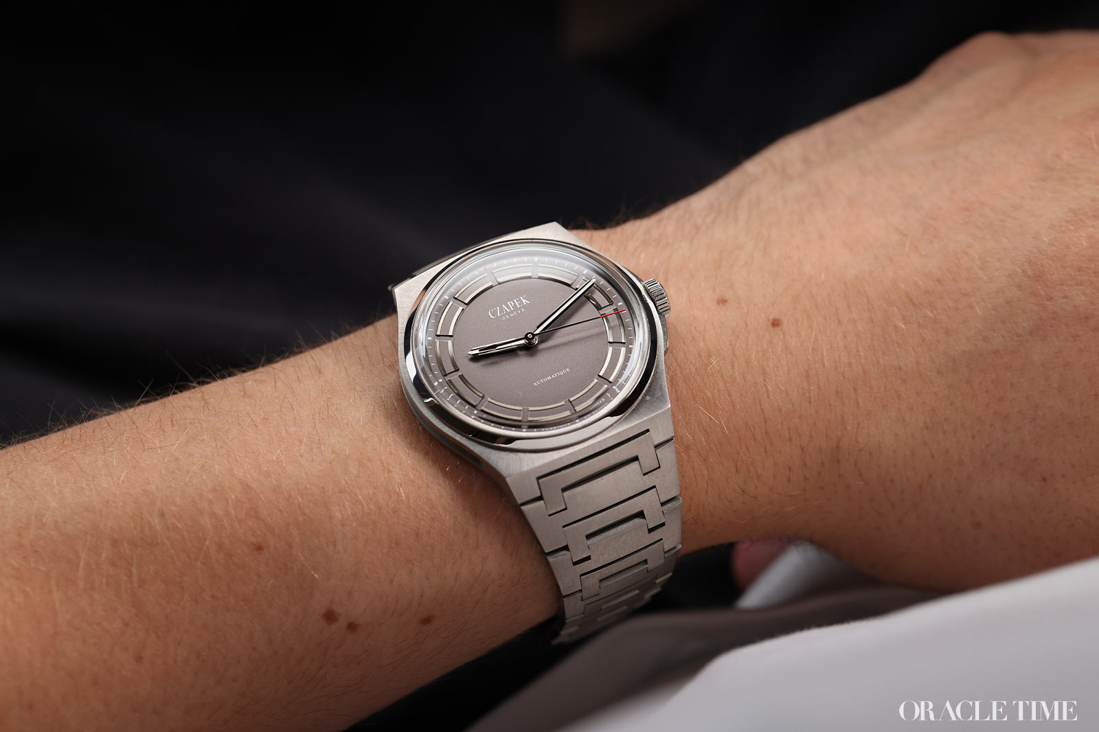 Czapek Antarctique Titanium Dark Sector
