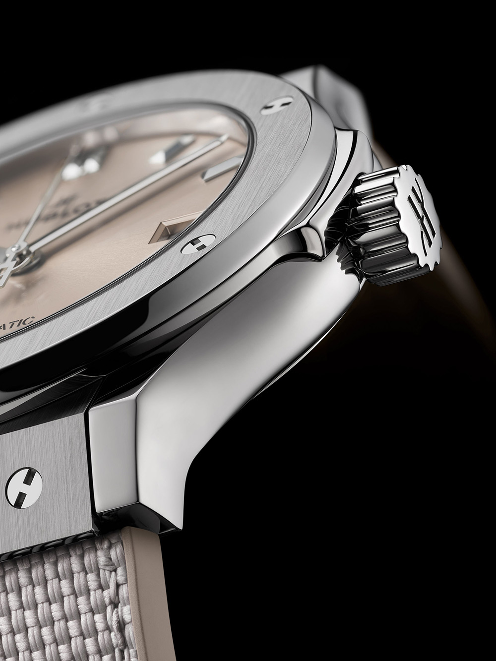 Hublot Classic Fusion Essential Taupe 