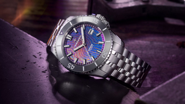 Venezianico Introduce Nereide Ti-Dimascus Combining Titanium with Damascus Technique