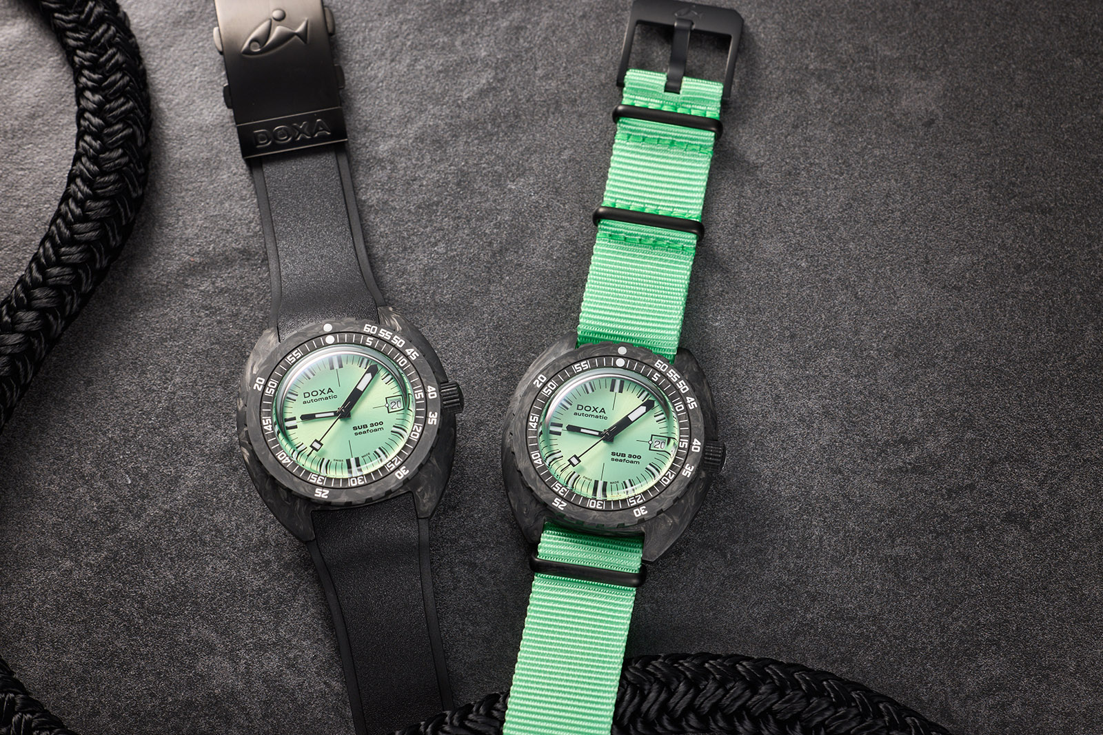 DOXA SUB 300 Carbon Seafoam