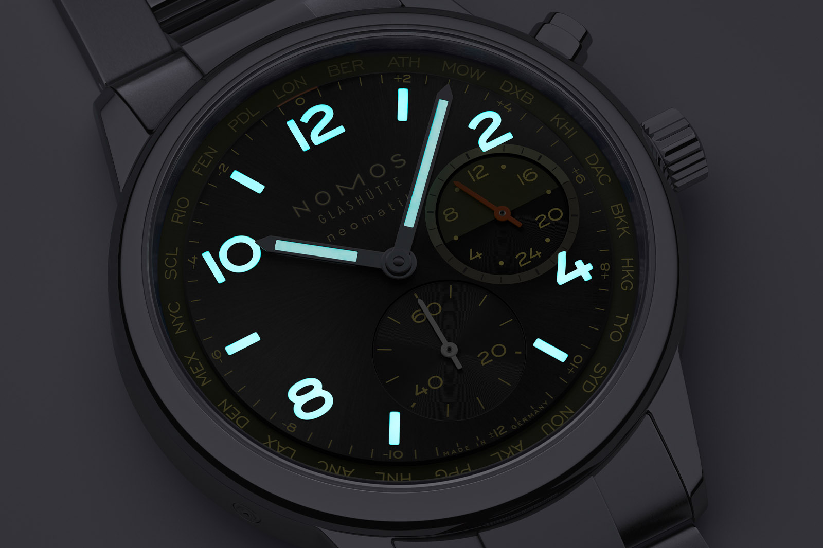 Nomos Club Sport neomatik Worldtimer