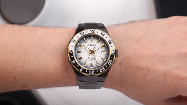 Citizen Series8 880 Mechanical “Traveller GMT” Watch Review