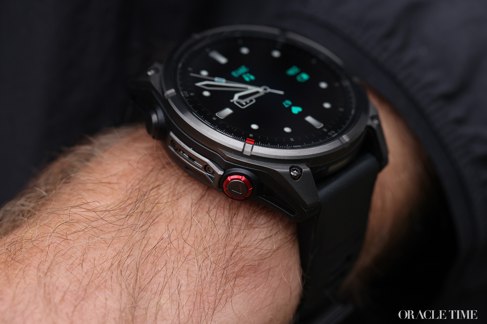 Garmin Fenix 8 Pro AMOLED Sapphire Titanium