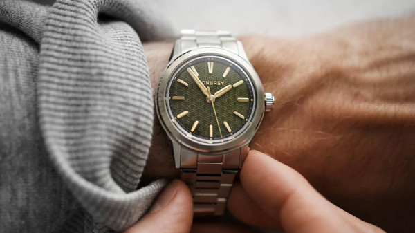 Oracle Discovers: Watches for October 2025