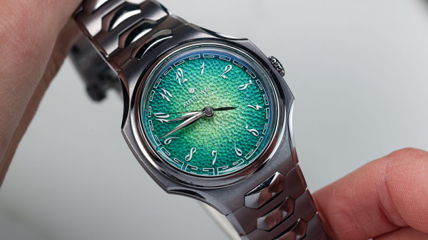 Atelier Wen Inflection Full-Tantalum Watch Review