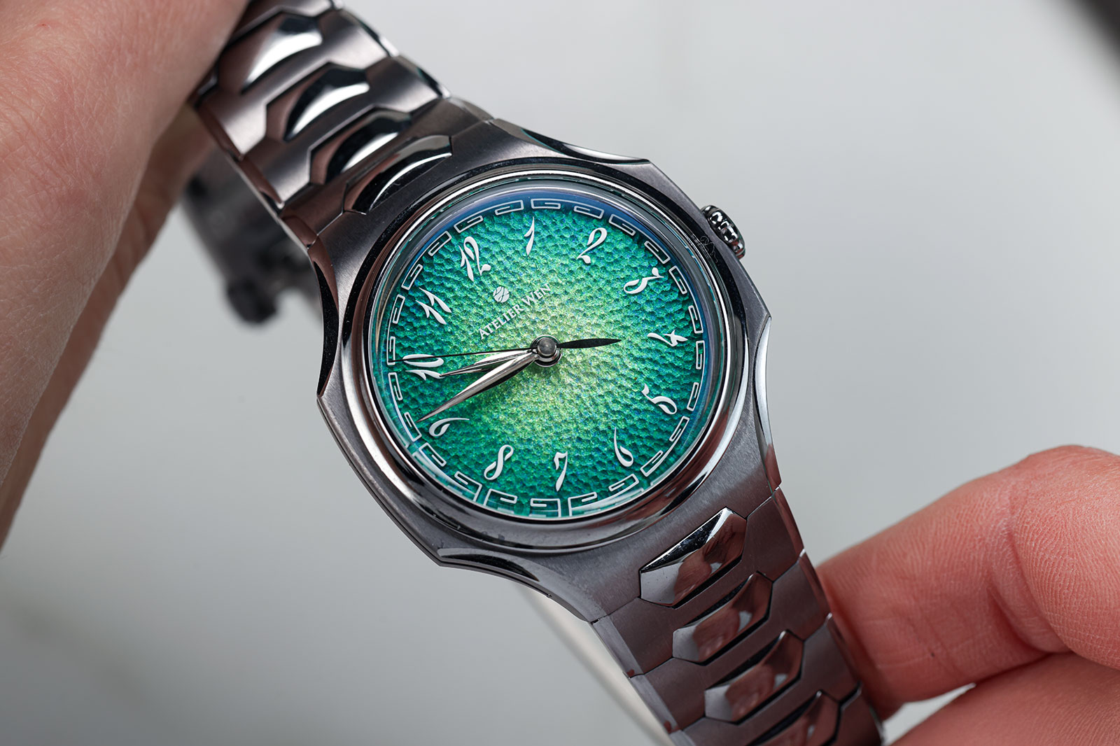 Atelier Wen Inflection Full-Tantalum Watch Review