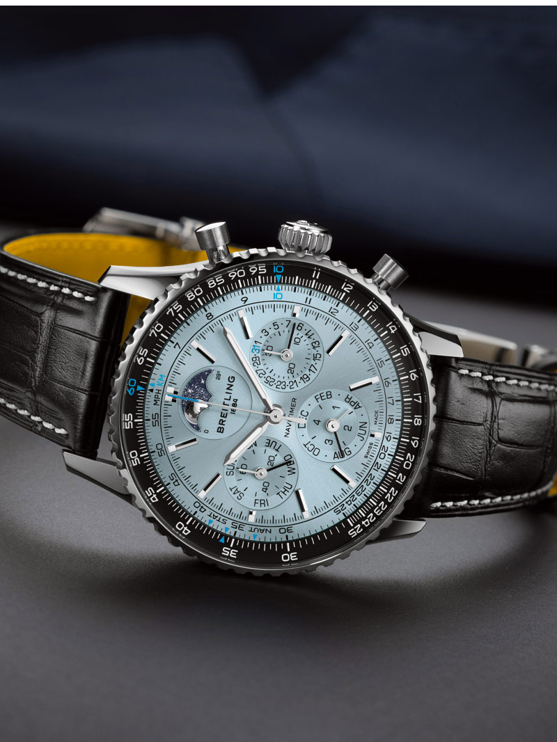 Breitling Navitimer B19