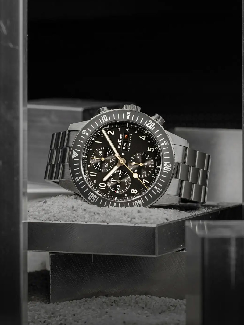 Fortis Novonaut N-42 Titanium Legacy