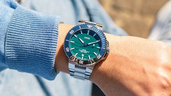 Oris Launch Yangtze Jiangtun Limited Edition Supporting Endangered Porpoise