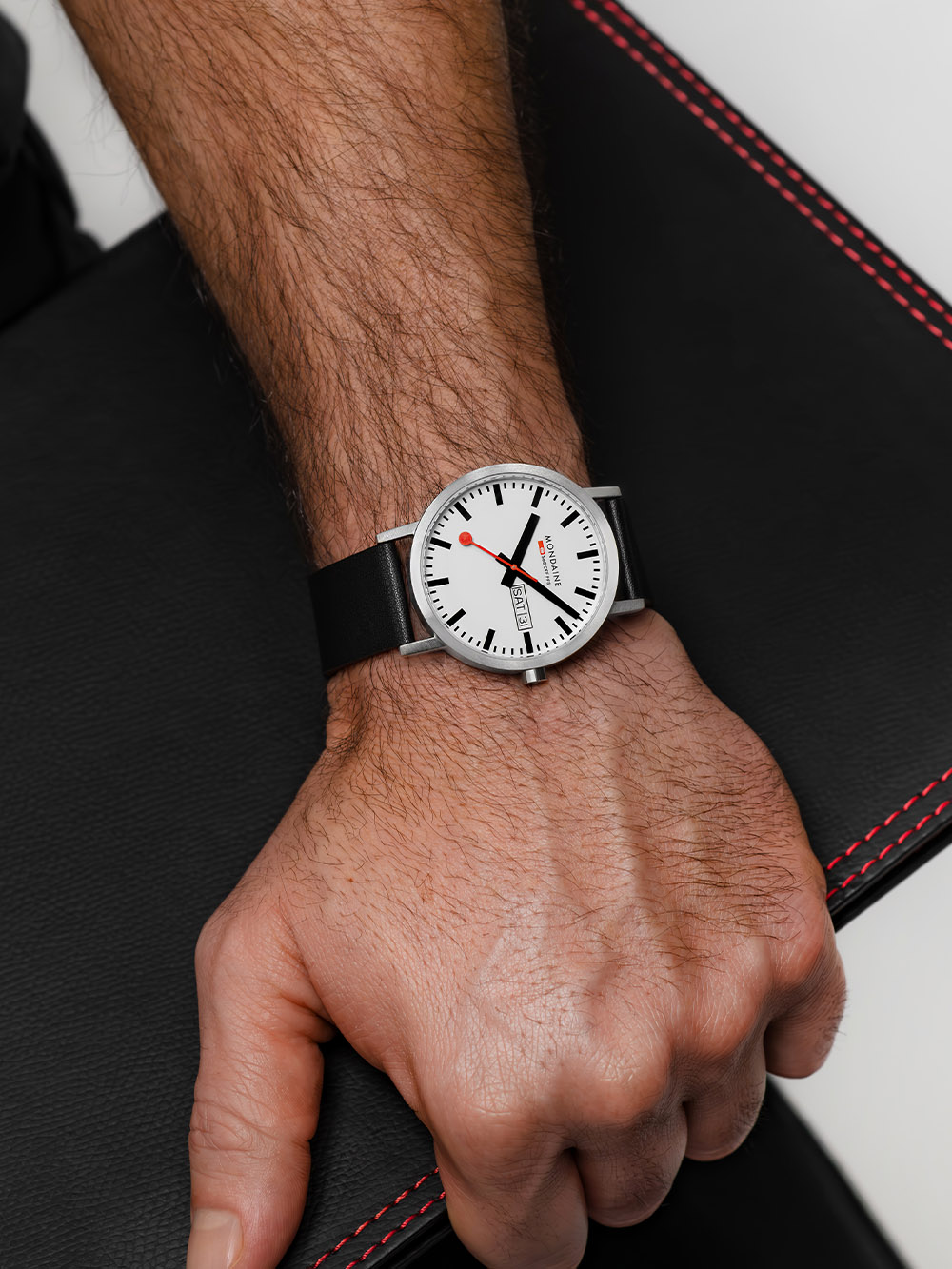Mondaine Classic Day Date