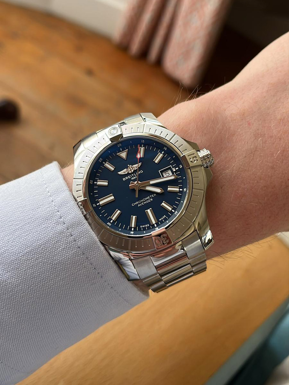 Breitling Avenger 43