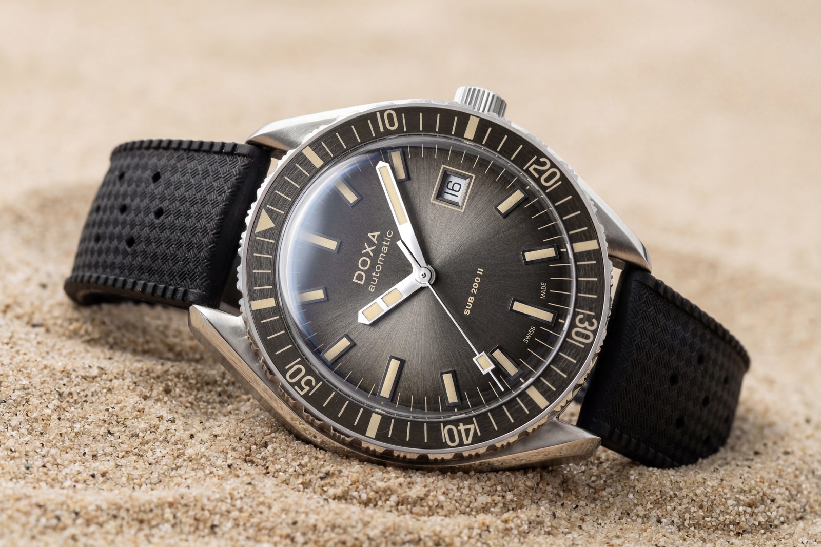 DOXA SUB 200 II