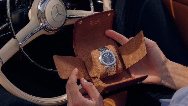 9 of The Best Luxury Watch Travel Rolls