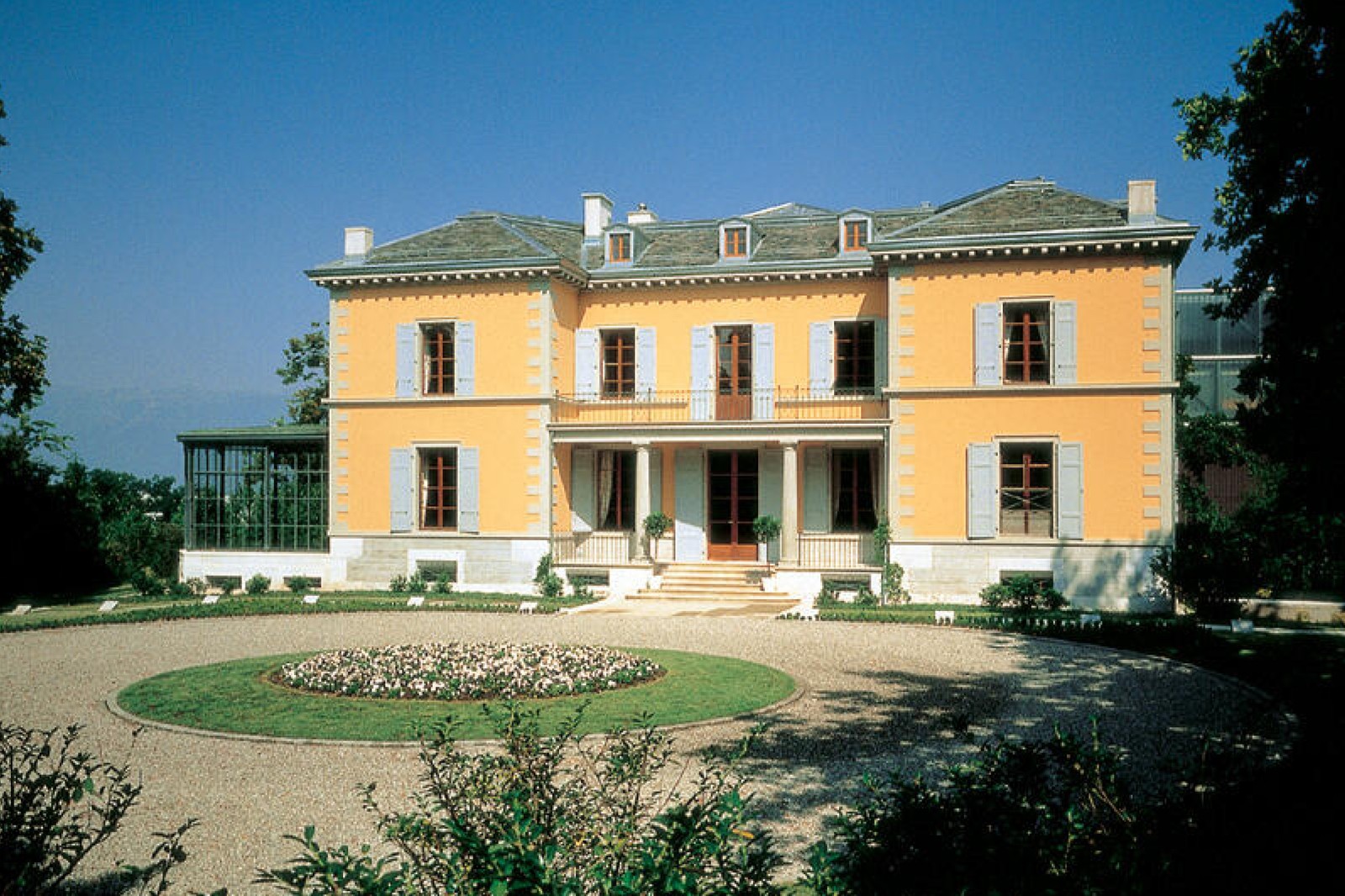 Time to Watches Villa Sarasin