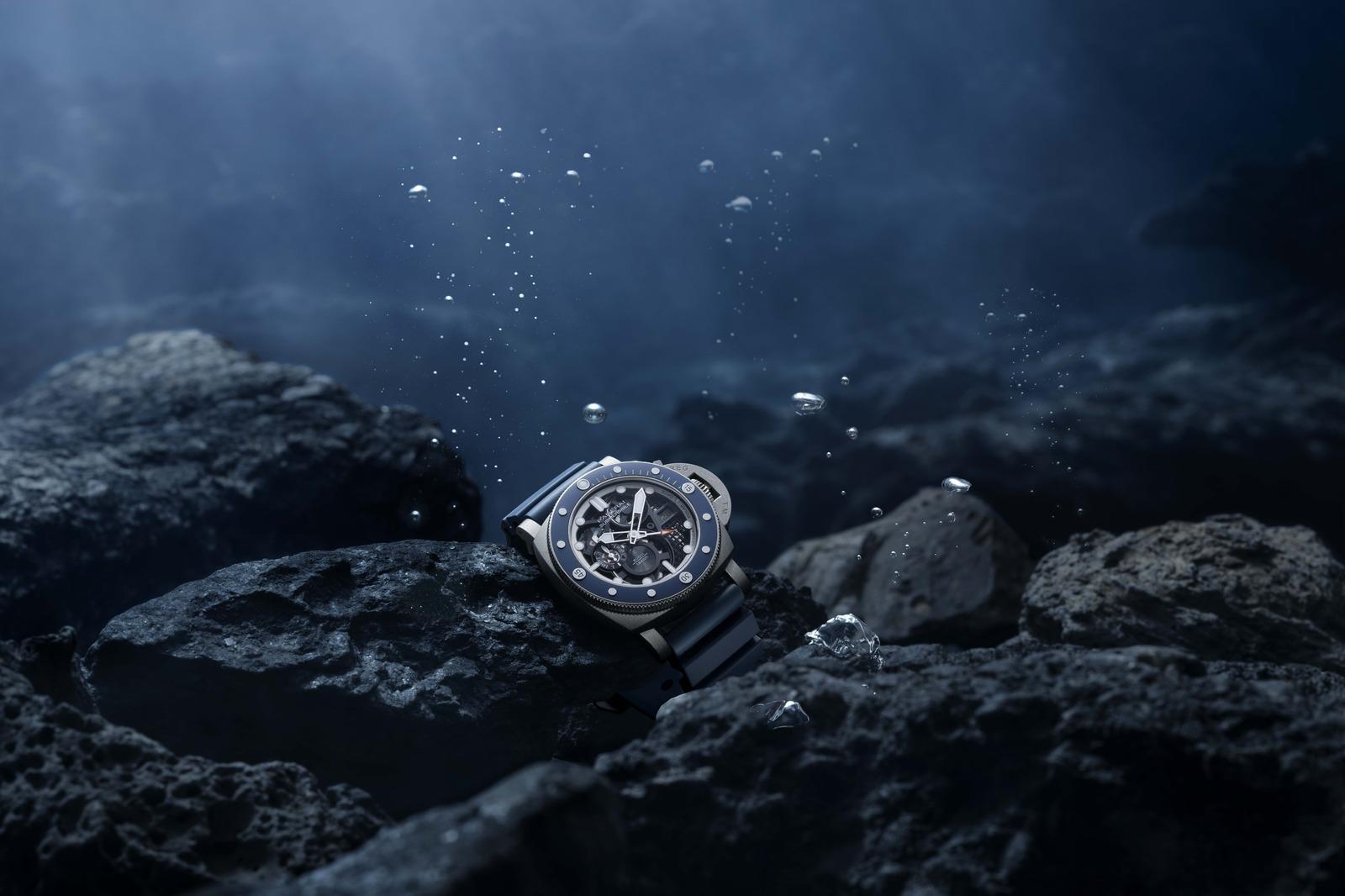 Panerai Submersible GMT