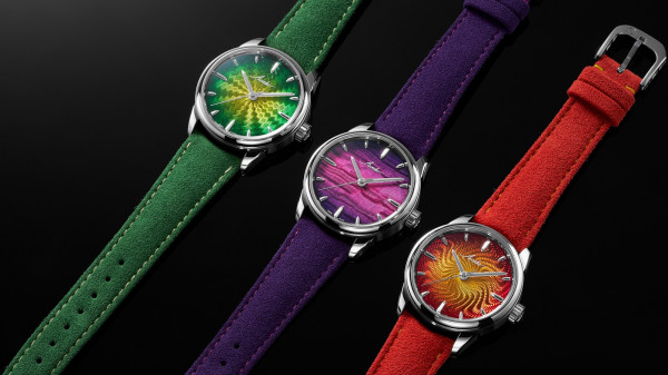 Awake Launch Sơn Mài – Guilloché Main in Vivid Trio Fusing Metiers d’Art Traditions