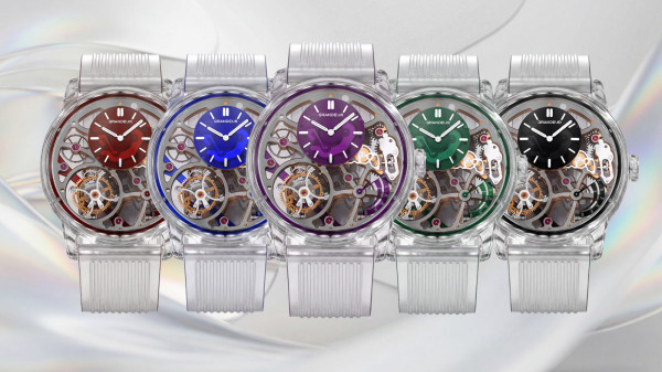 Grandeur Introduce Tilt 24° Angled Tourbillon with Transparent Case