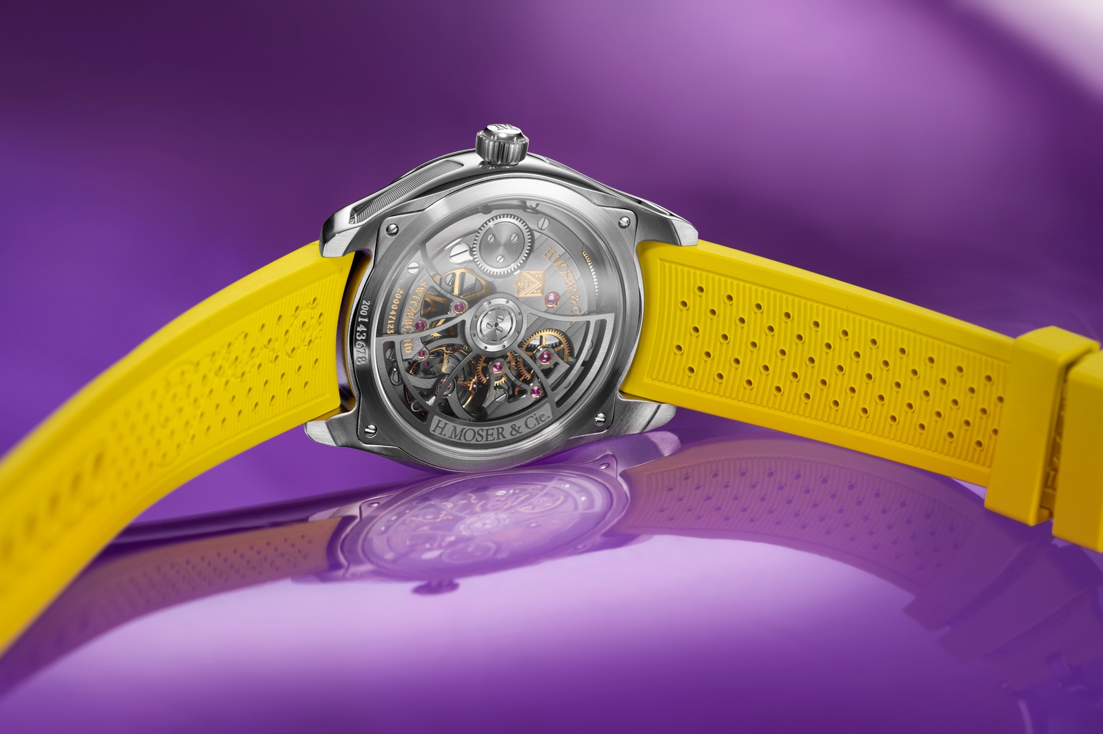 H. Moser & Cie. Pioneer Centre Seconds Sun Berry
