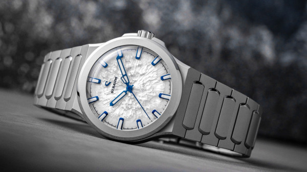 Straum Launch Jan Mayen Frozen Metal Titanium with Their First Titanium Bracelet