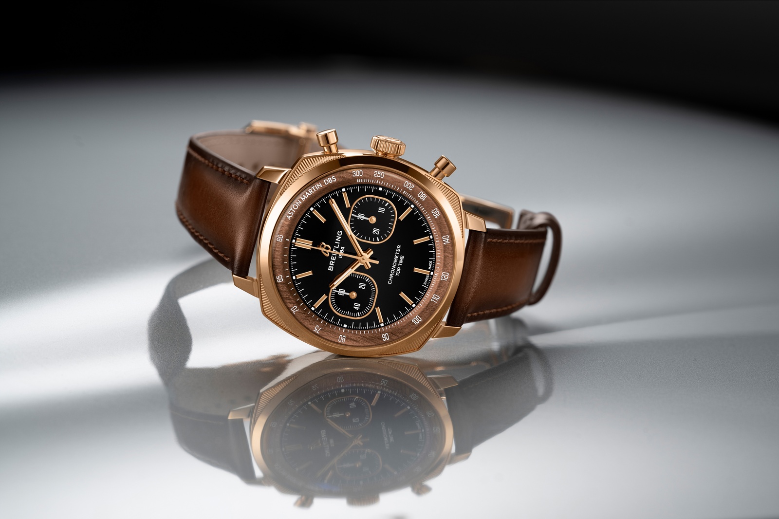 Breitling Top Time B01 Chronograph 41 Tribute to Aston Martin DB5