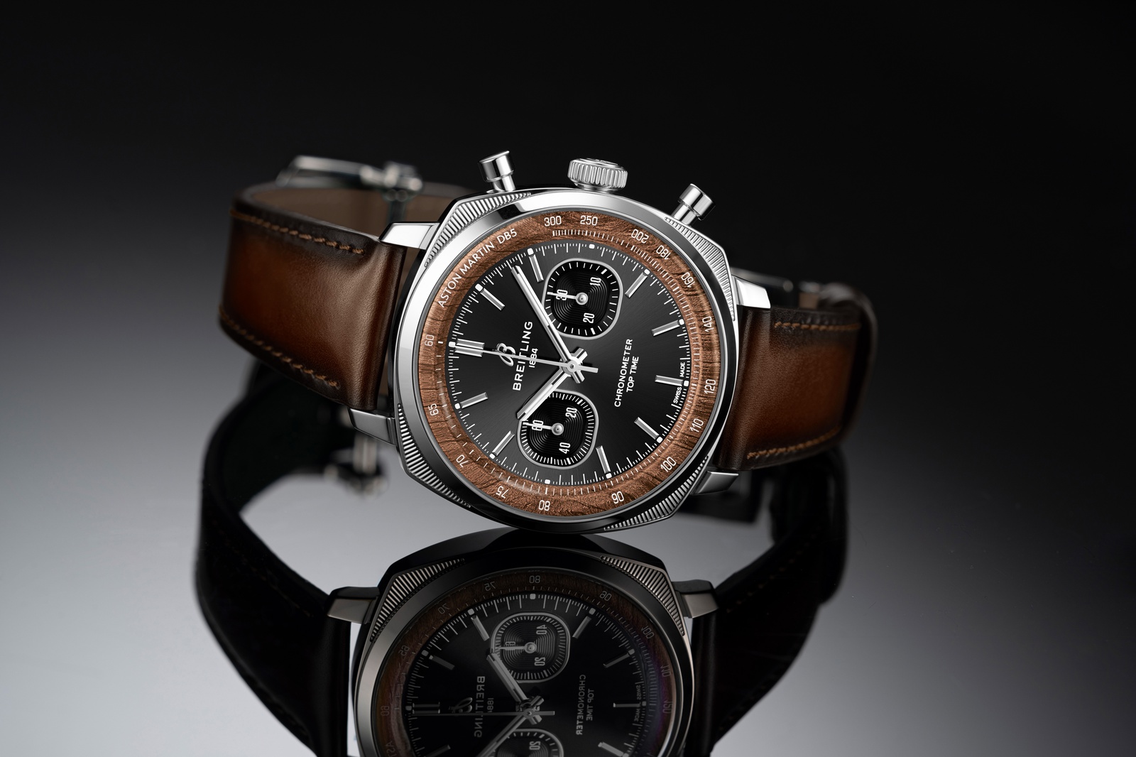 Breitling Top Time B01 Chronograph 41 Tribute to Aston Martin DB5