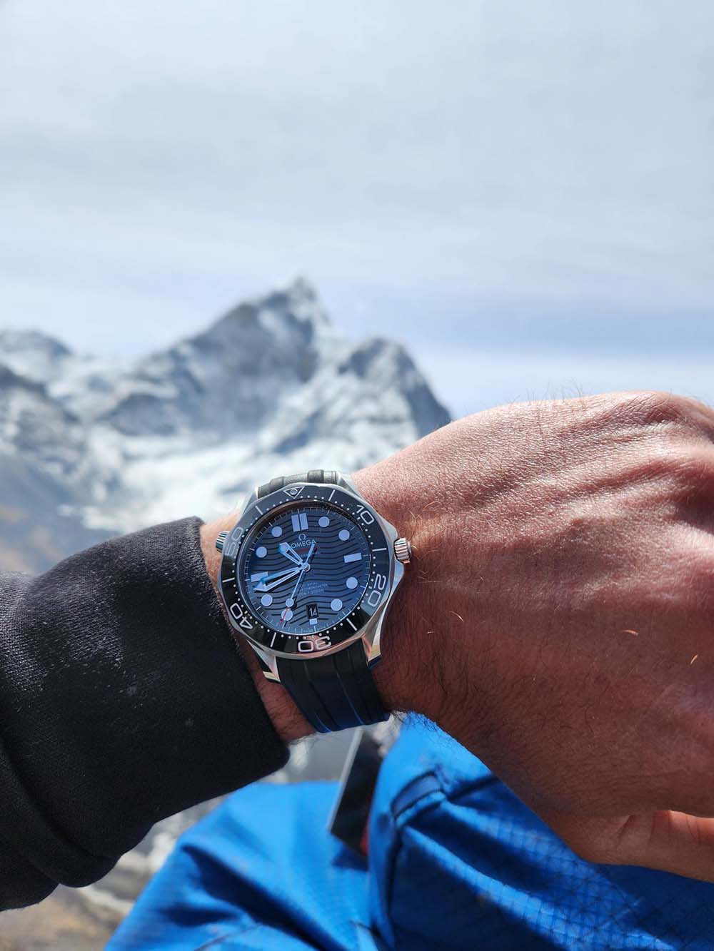 Omega Seamaster 300M Everest