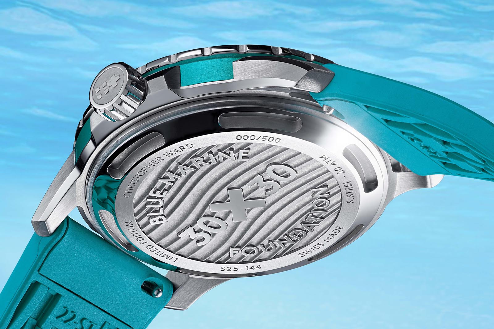 Christopher Ward Trident 30x30