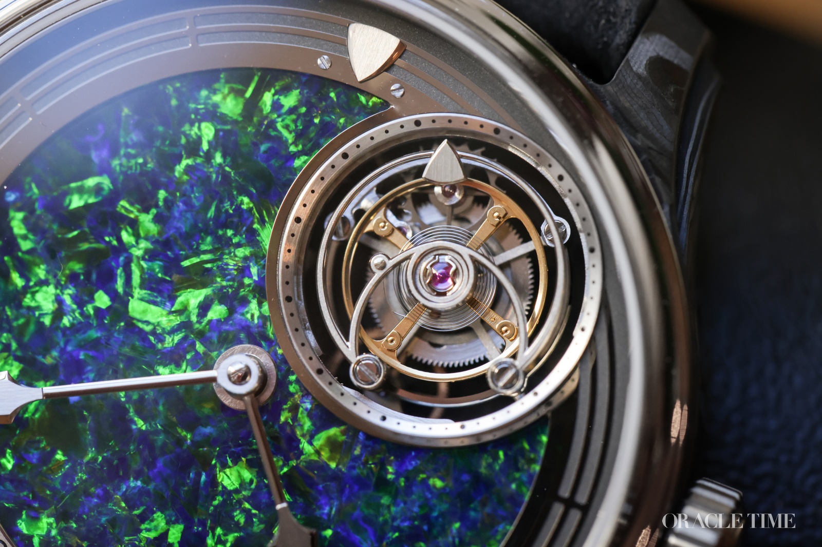 Cavasino DCT-02 Carbon Opal Edition