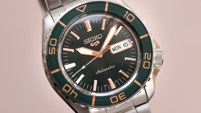 Seiko 5 Sports SKX SNZH