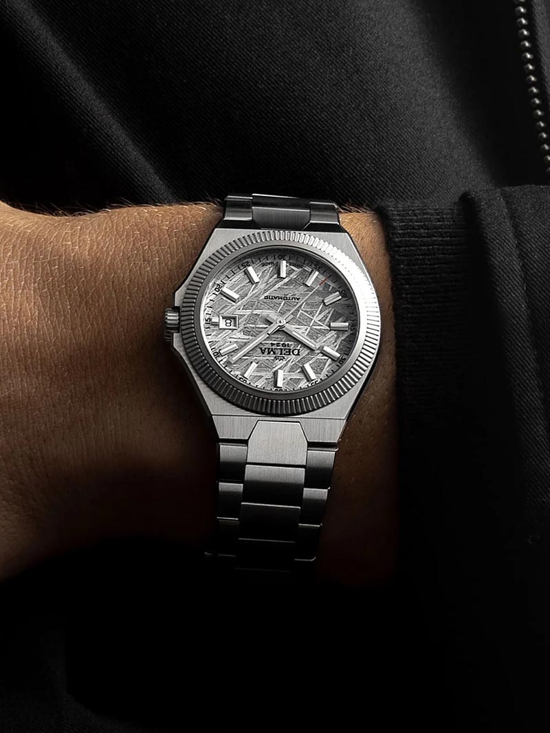 Delma Midland Meteorite Automatic