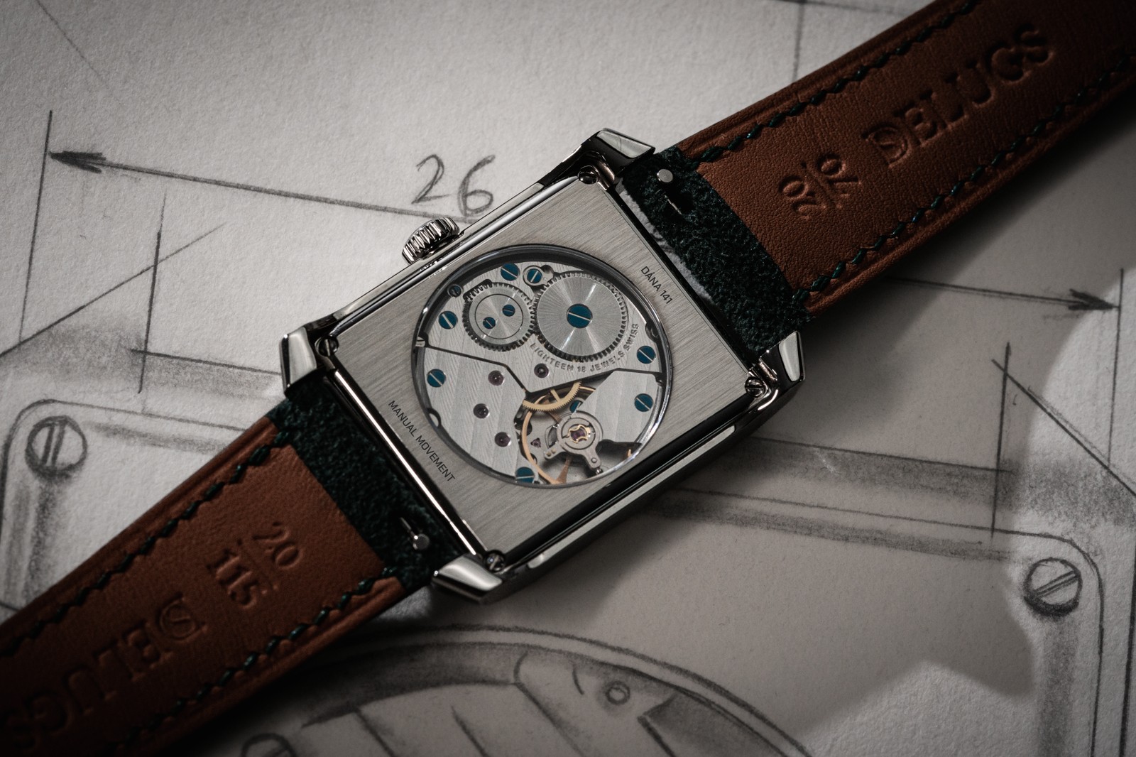 Nomadic Watches Dána 141 