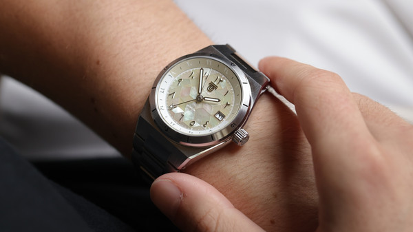 Tedoro Harmony 39 GMT Sarab Limited Edition Watch Review