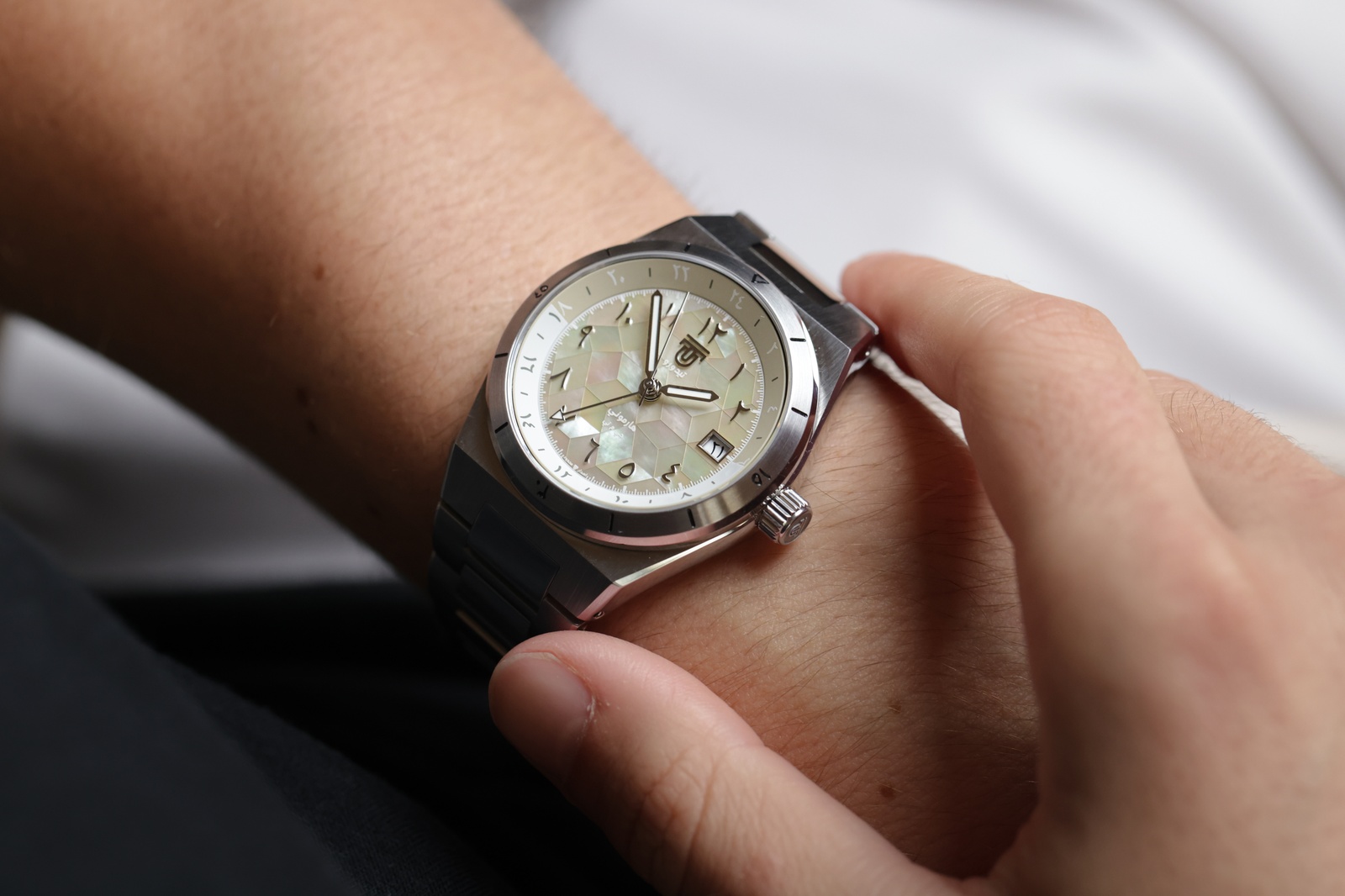 Tedoro Harmony 39 GMT Sarab Limited Edition Watch Review